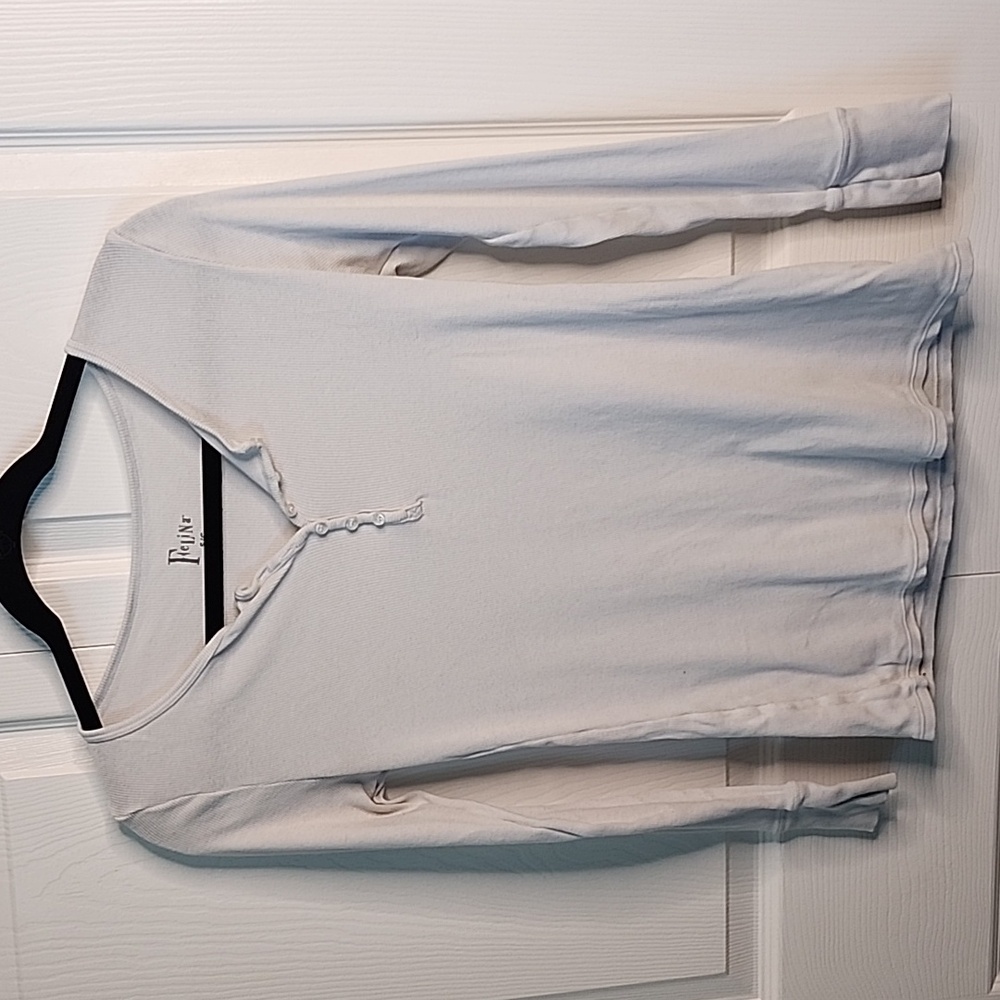 Long sleeve top